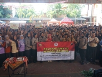 Kasubbag Watpers SDM Polres Kudus AKP Juminah Menjadi Pembina Upacara Di SMA Negeri 1 Bae Kudus, Kamis (15 Agustus 2024), Sekaligus Menggelar Kegiatan Polwan Goes To School Yang Masih Merupakan Rangkaian Peringatan “
